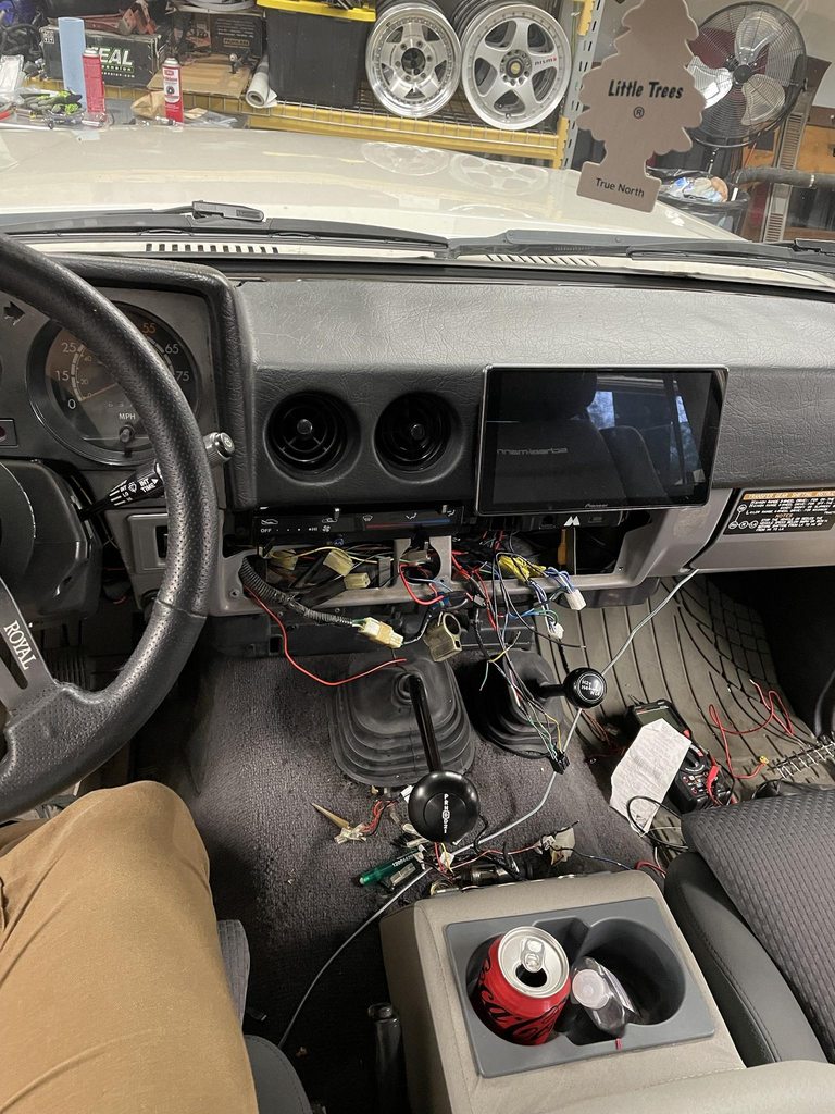 R24qxBPh.jpg