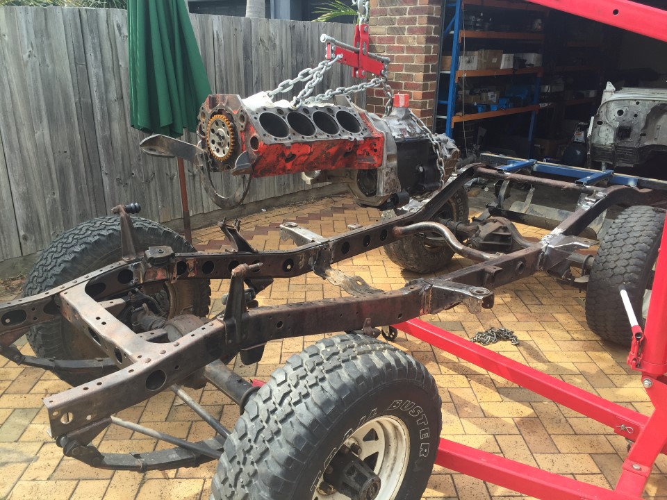 Welding%20Chassis%2003_zpsrjmz2cvl.jpg
