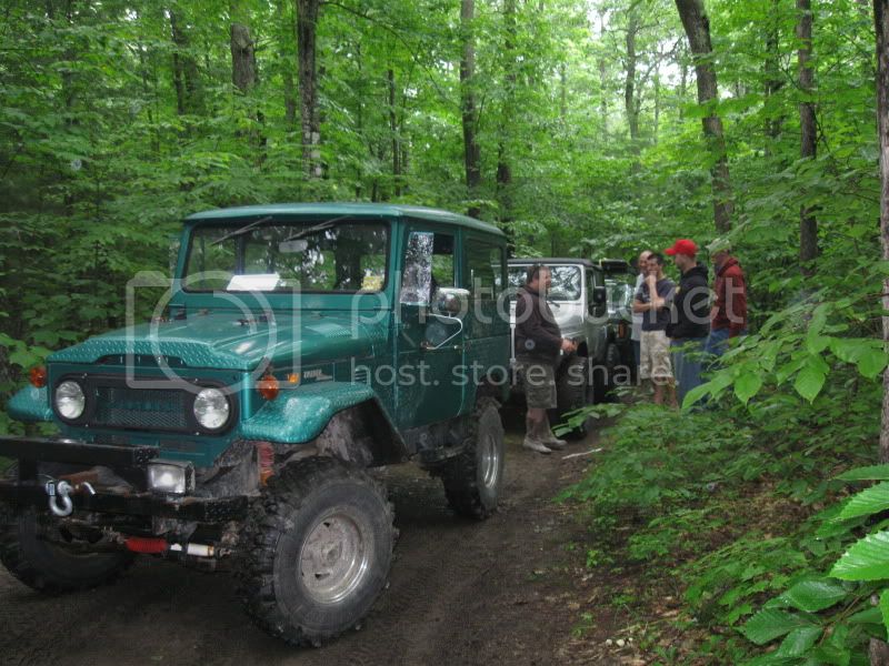 jakes-fj-on-trail.jpg