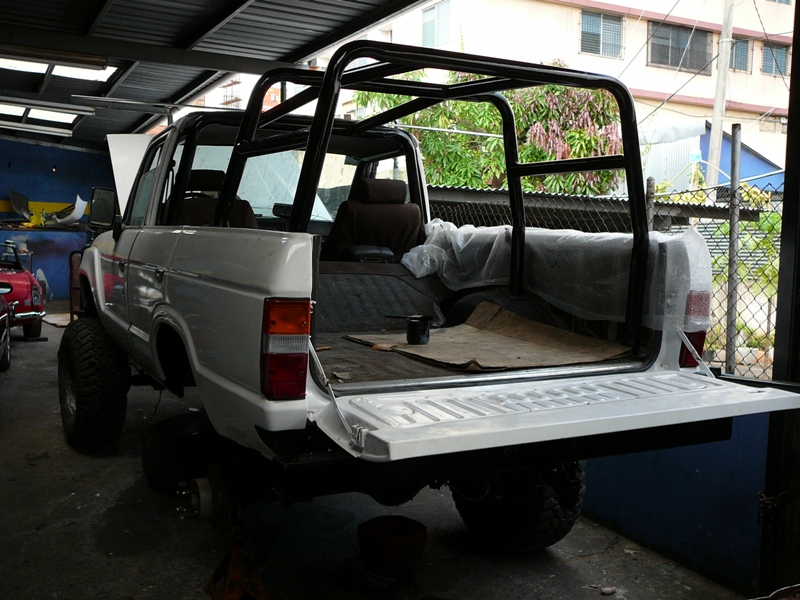 rollcage-done1.JPG