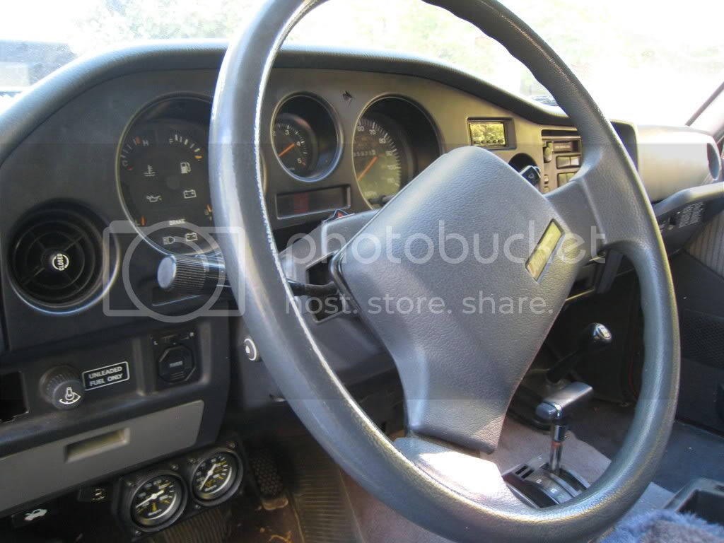 RedLCV8001.jpg