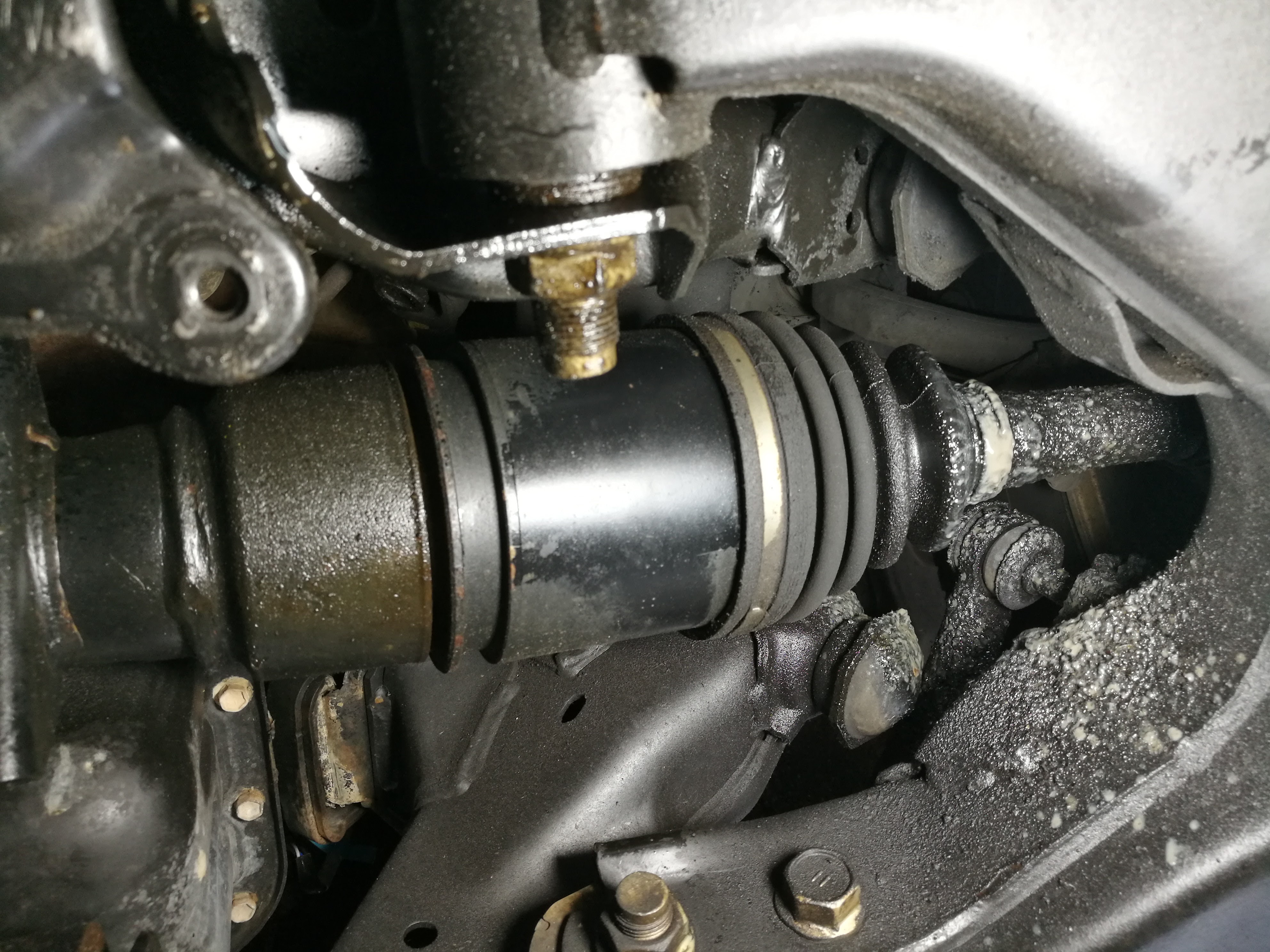 Cv Boots Leak And Front Differential Leak Ih8mud Forum