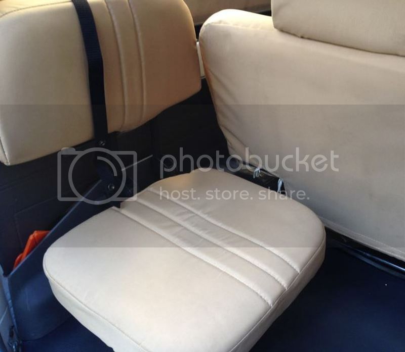 FJ73seats2_zpsqbi92dum.jpg