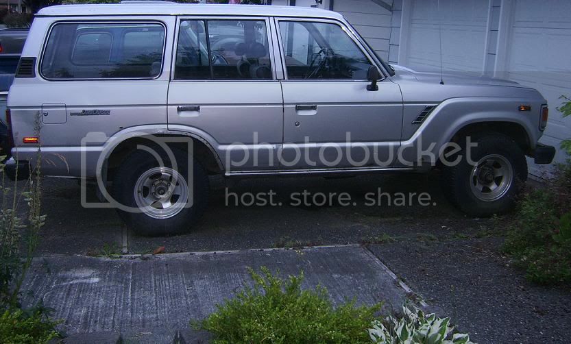 1987 FJ60 Landcruiser - Mostly stock except for H55F tranny