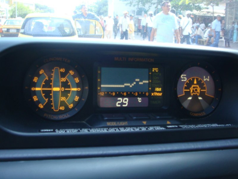 361325408.jpg