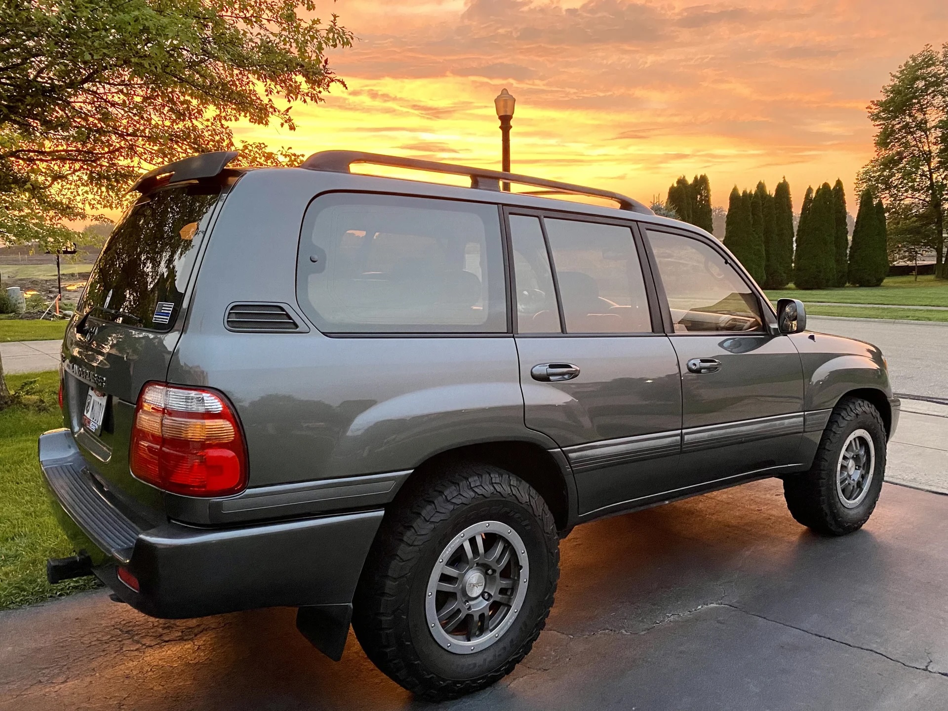 Rock Warrior 100 Land Cruiser.jpg