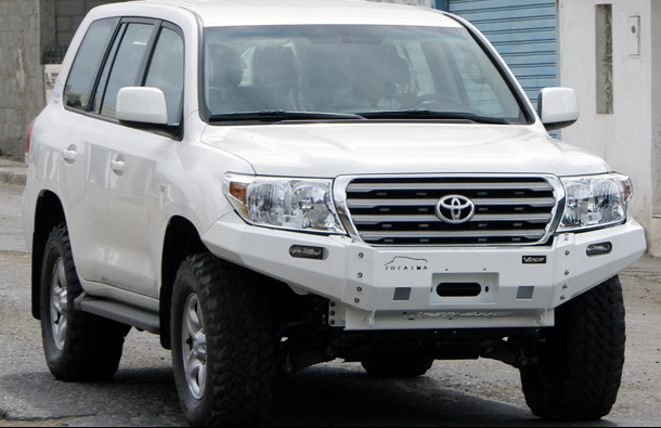 Viper%204x4%20200%20Series%20Bumper.jpg