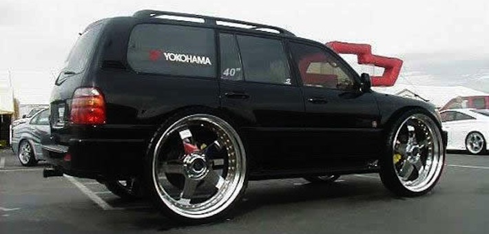donk-land-cruiser-40-inch-wheels.jpg