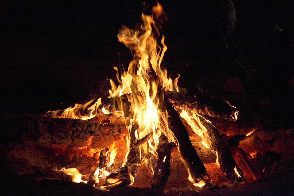 17627-campfire-flames-pv.jpg