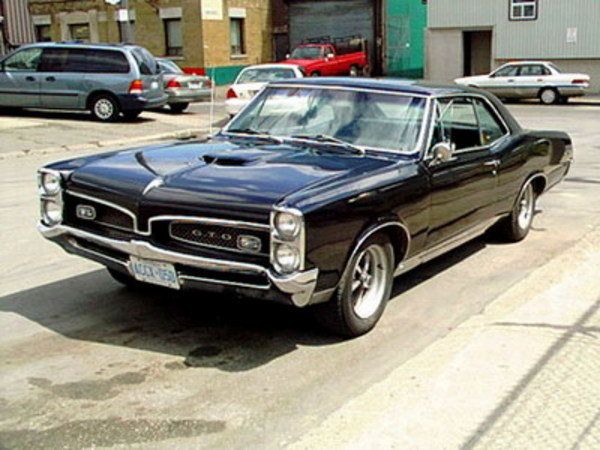 1964-pontiac-gto-history-21_600x0w.jpg