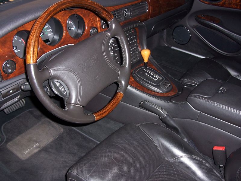 jag8+1+1235963267.jpg