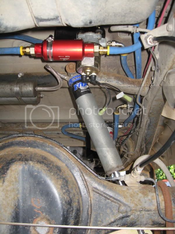 fuelsystemfromrear1.jpg