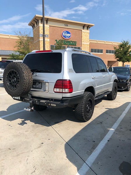 554679137-L.jpg
