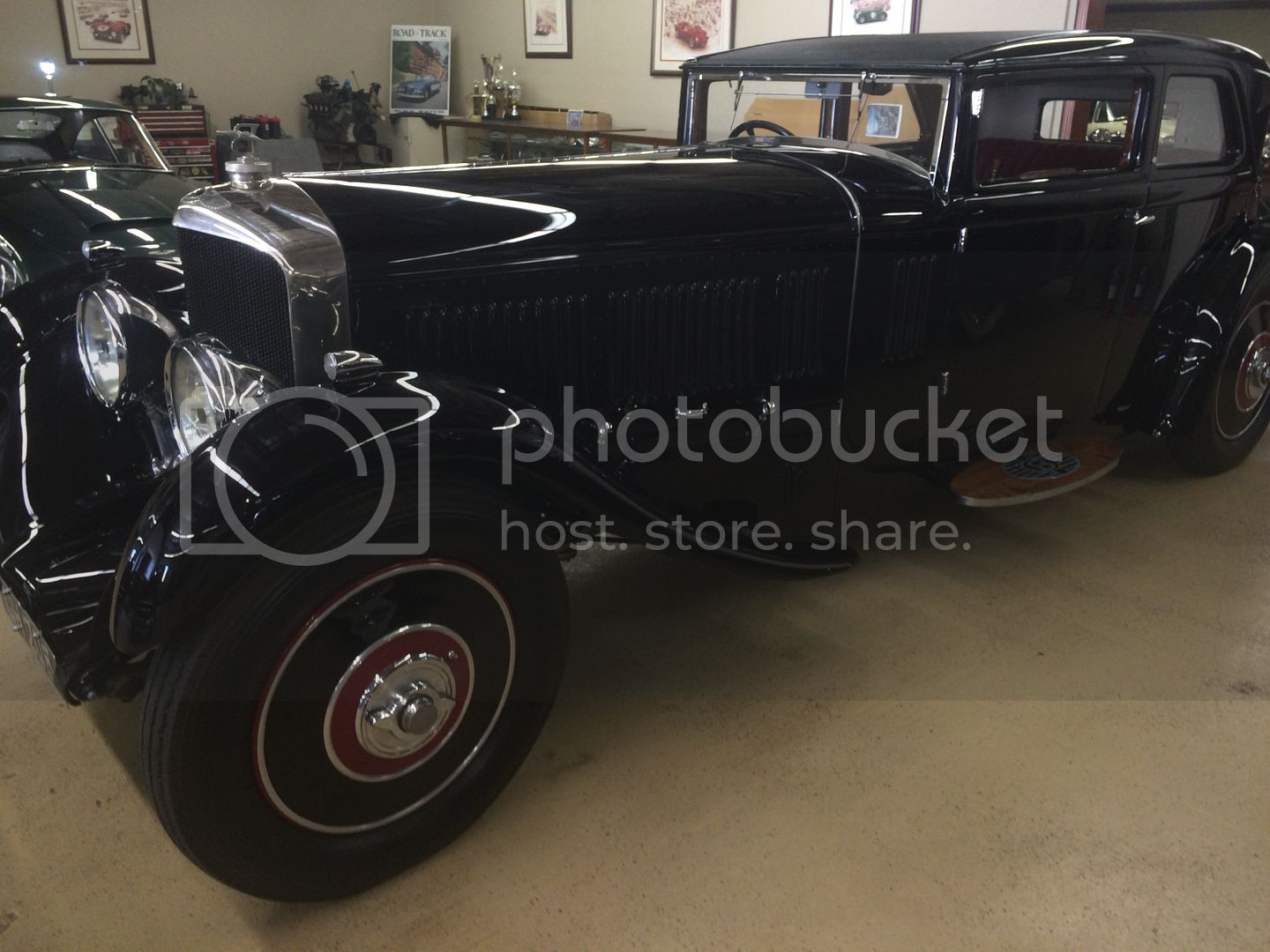 1of1%20Bentley_zpsmcol85w6.jpg