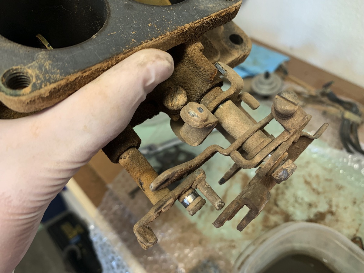 MUD_CARB_27linkage.jpg