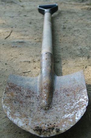 300px-Schaufel.jpg