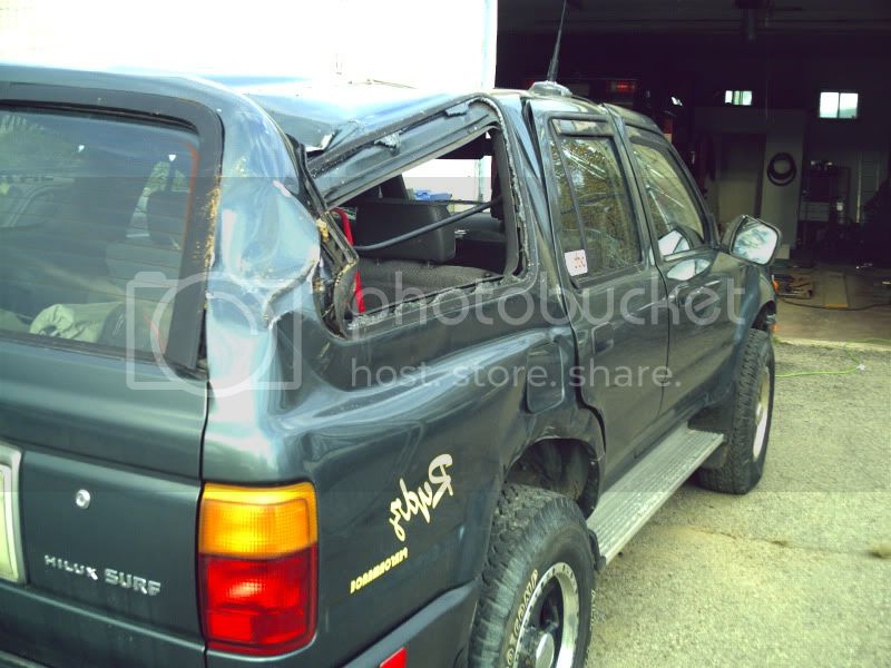 Toyota Hilux Surf 2.8,5 speed Bent for sale