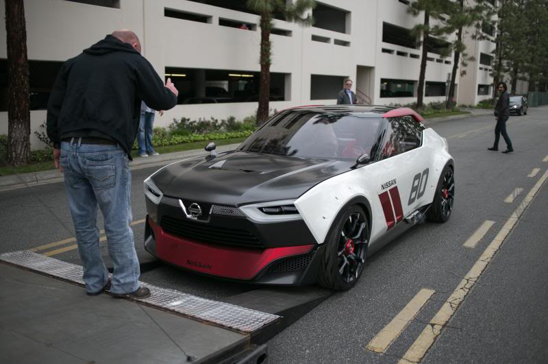 Datsun_zpsc06b02bb.jpg