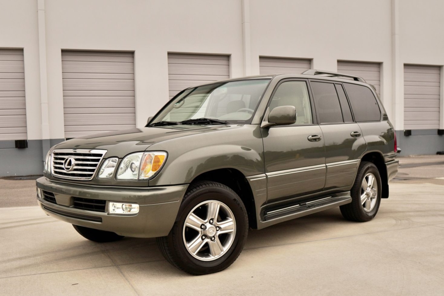 bringatrailer.com