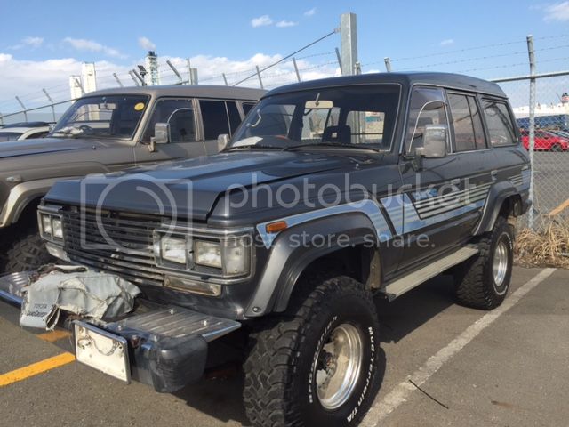 JDM 1989 Toyota Land Cruiser HJ61V 4x4 (grey)