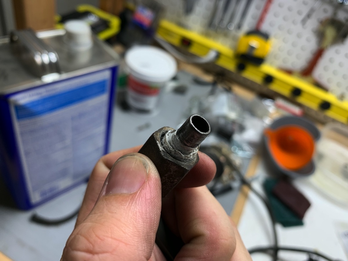 397fuelline1.jpg