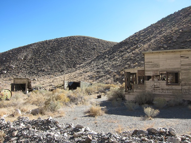 deathvalleyhouse.jpg