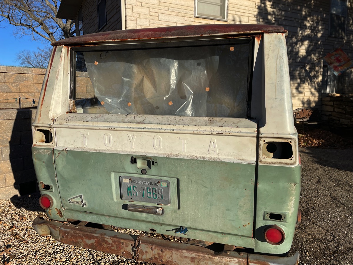 048rearwindow.jpg