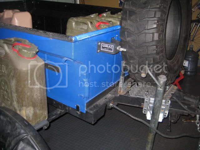 sparetiremount006.jpg