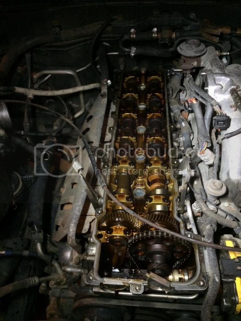 valvecover1_zpsc5fbc924.jpg