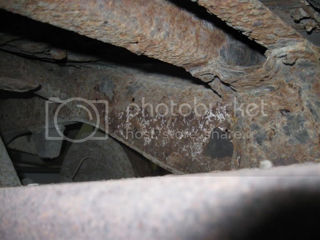 Land cruiser HJ60 diesel 1987 5spd. 2500$ firm