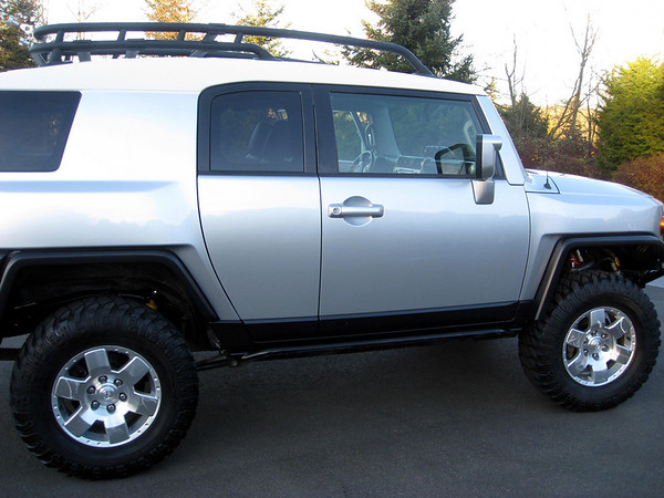 2007 FJ Cruiser 6MT Ti 63K miles (Seattle, WA)