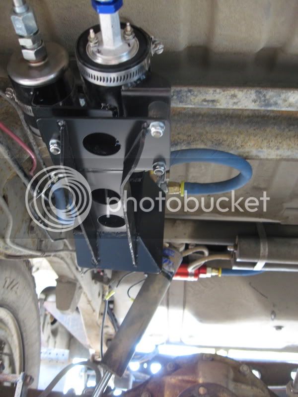 fuelsystemfromunder1.jpg