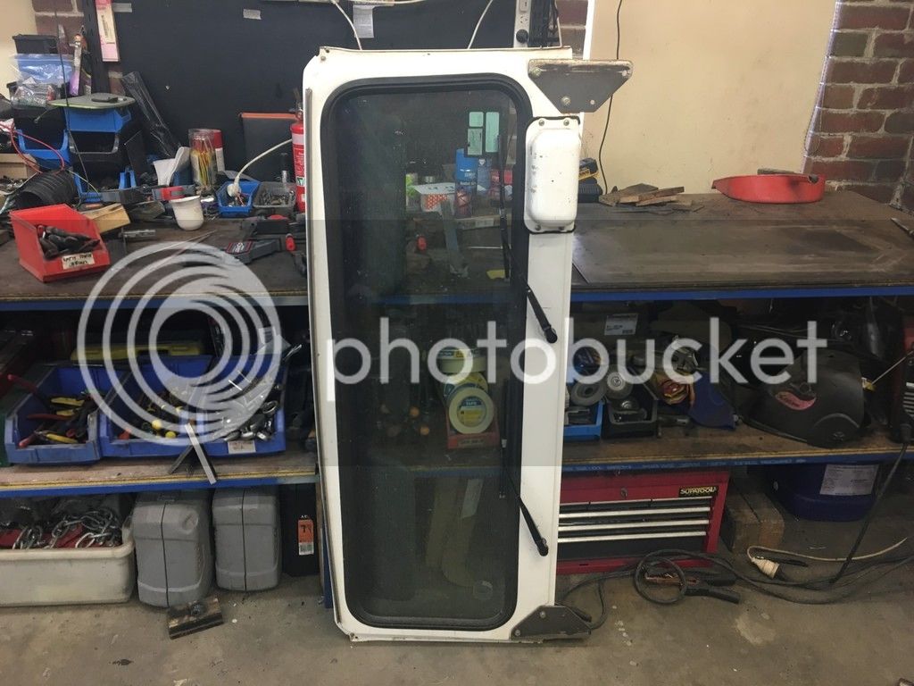 Windscreen%2001%20Large_zps3u24mdty.jpg