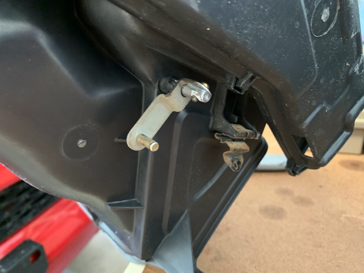 MUD_HVAC_13heatercore.jpg