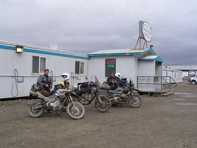 79600446_EeUST-S.jpg
