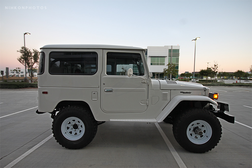 Restored '76 FJ40