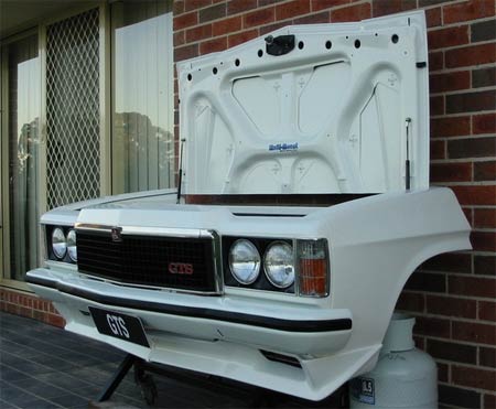 manaro-gts-grill.jpg