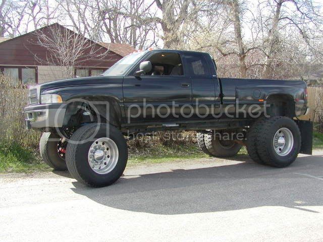 Tow rig Dodge Cummins Dually