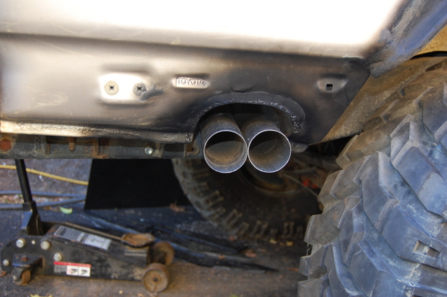 fzjexhaust_013_0.jpg