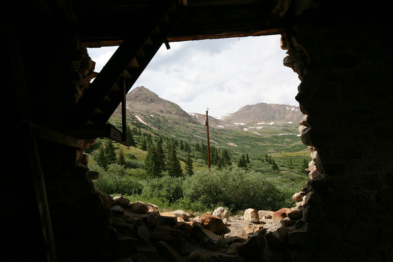 601820552_R2Z48-L.jpg