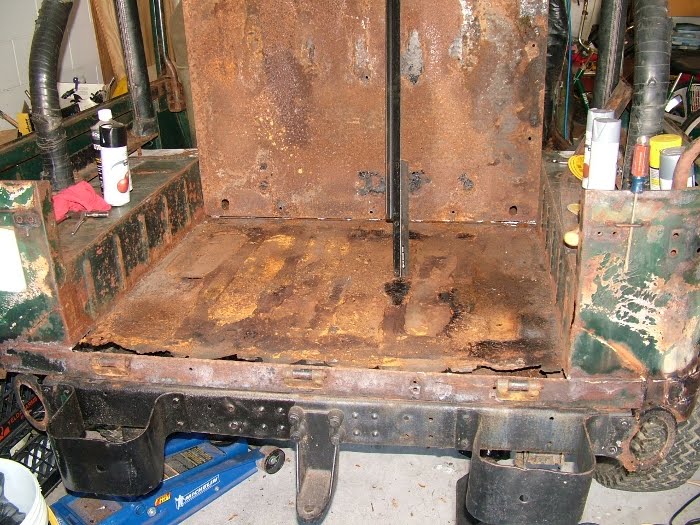 8rearfloor.jpg