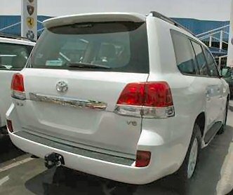 TOYOTA%20LAND%20CRUISER%20GXR-2.jpg