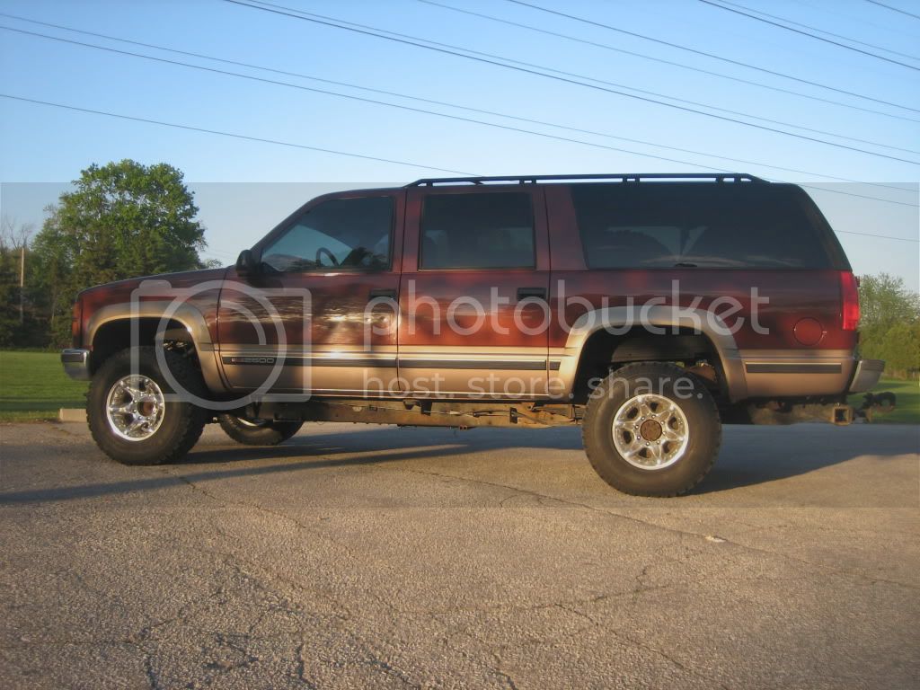 1998 GMC Suburban 2500 4Cyl Turbo Diesel, 5spd, 4x4 Rust Free