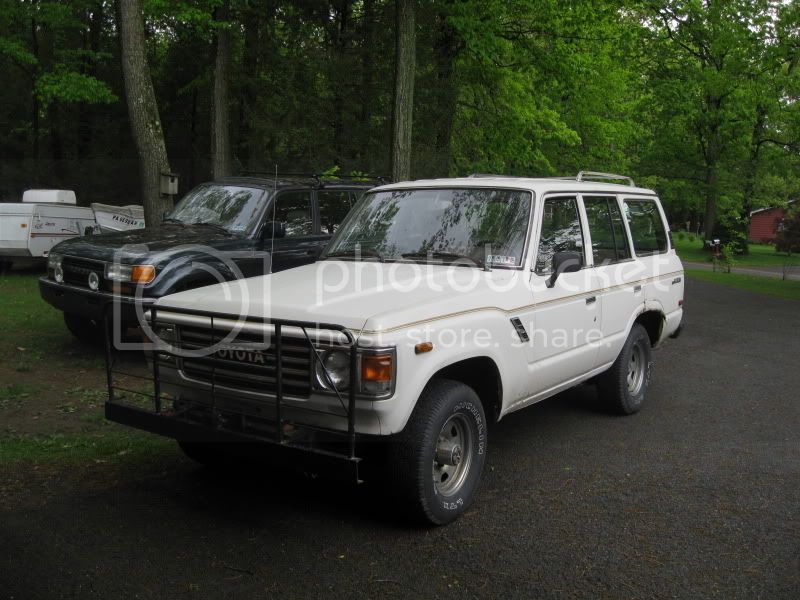 83FJ60003.jpg