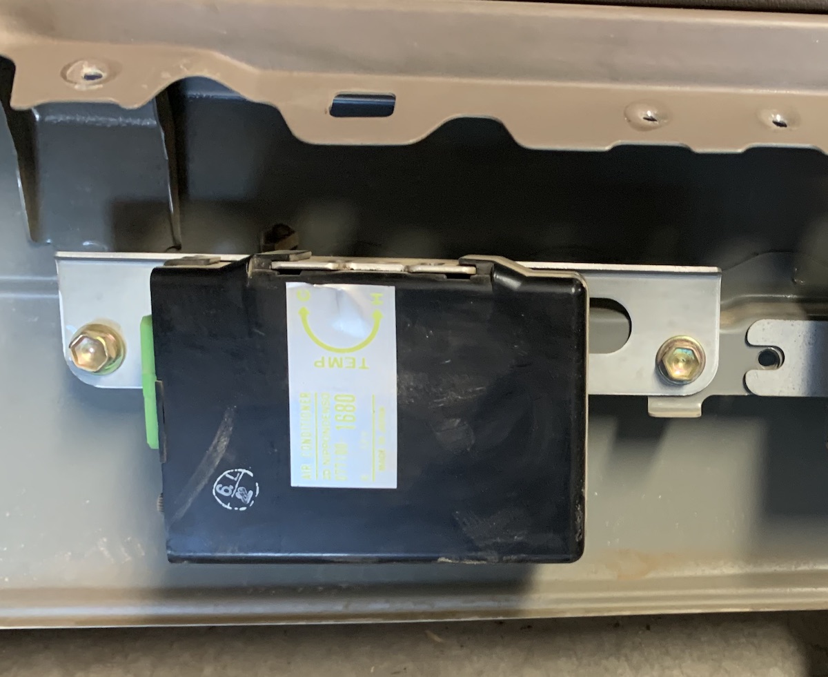 MUD_HVAC_19ACController.jpg
