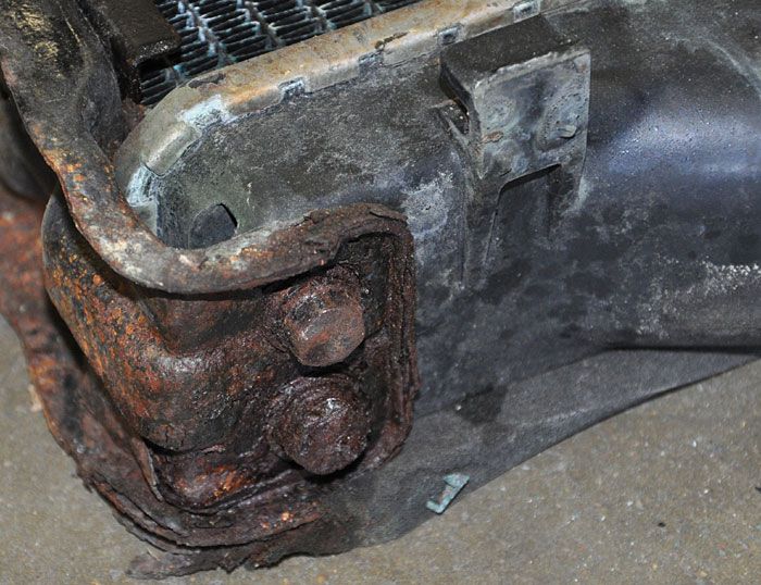 rad-2bottom-bolt.jpg