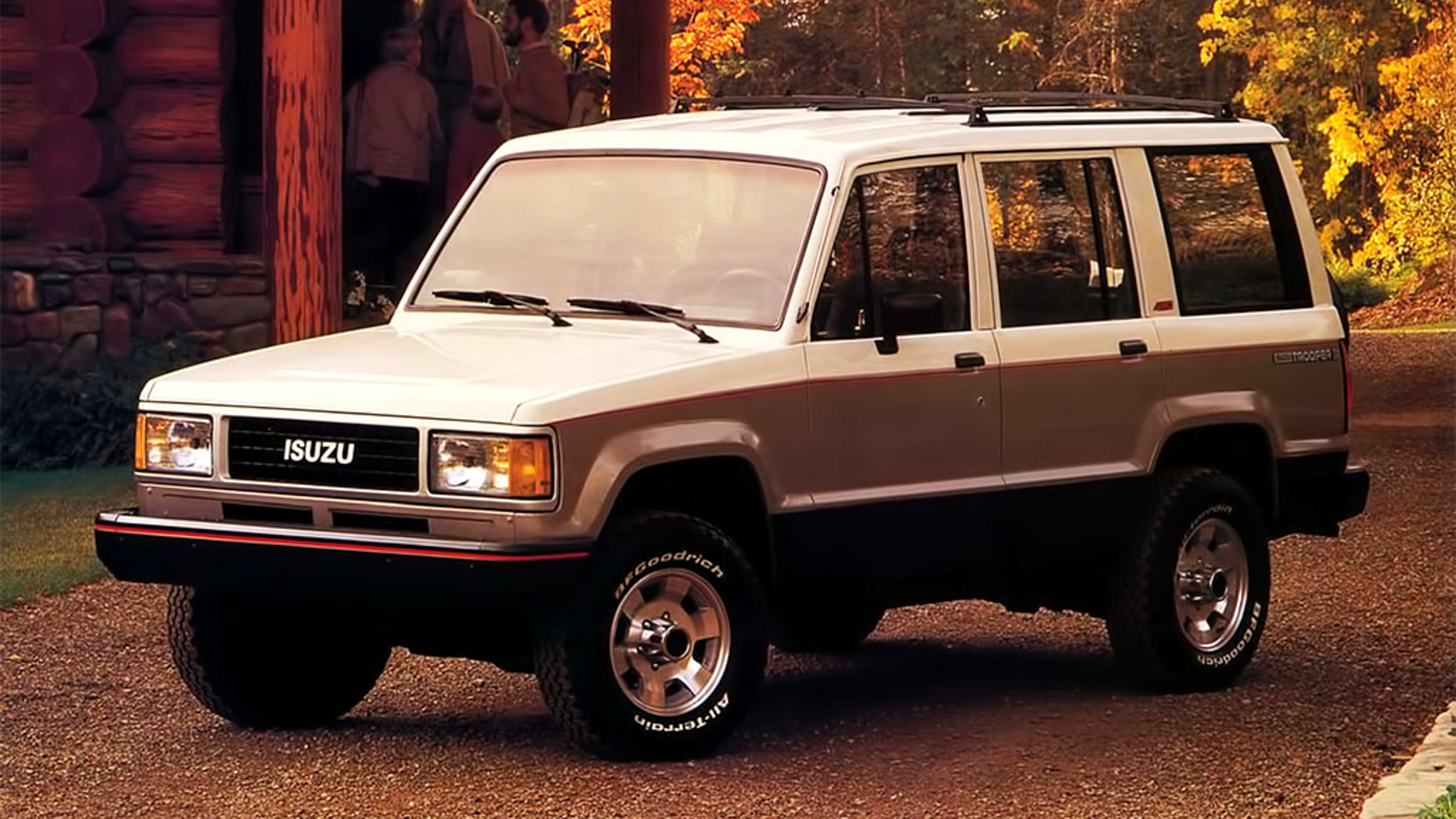 www.automobilemag.com