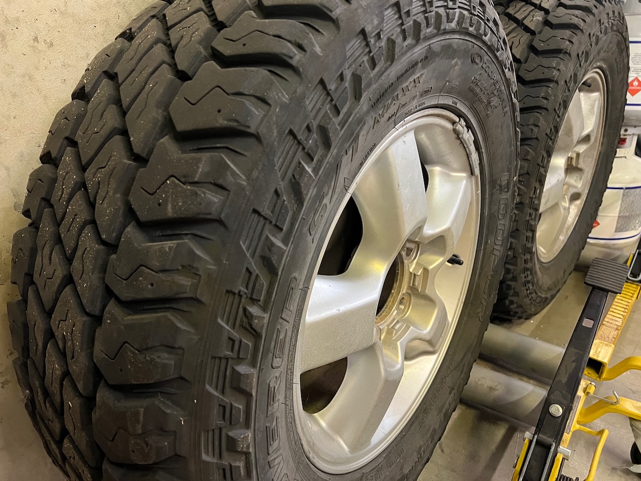 FS100wheels2.jpeg