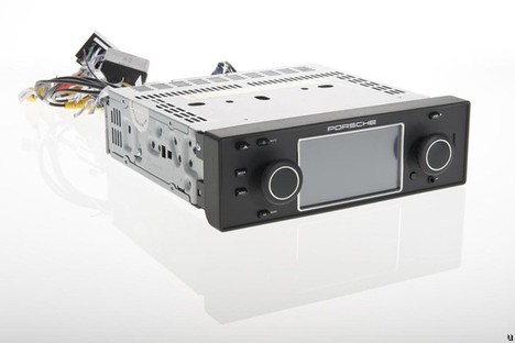 porsche-nav-unit.jpg