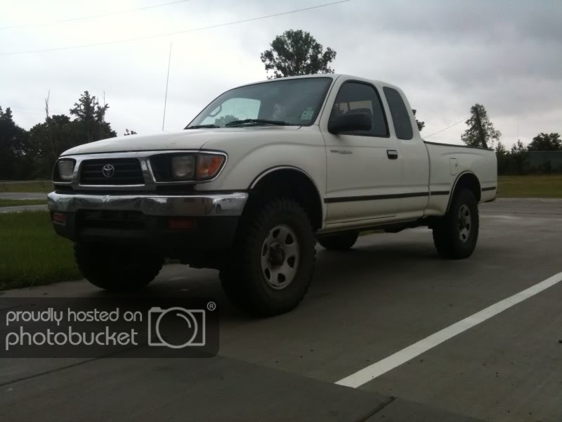 whitetruck2.jpg
